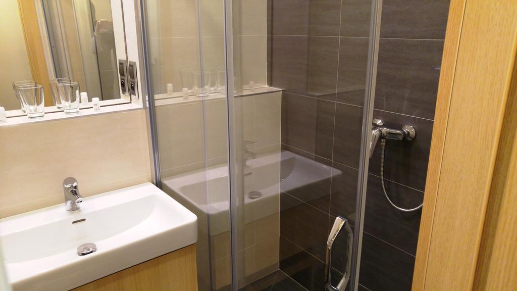 Otavarena Písek Kamer foto